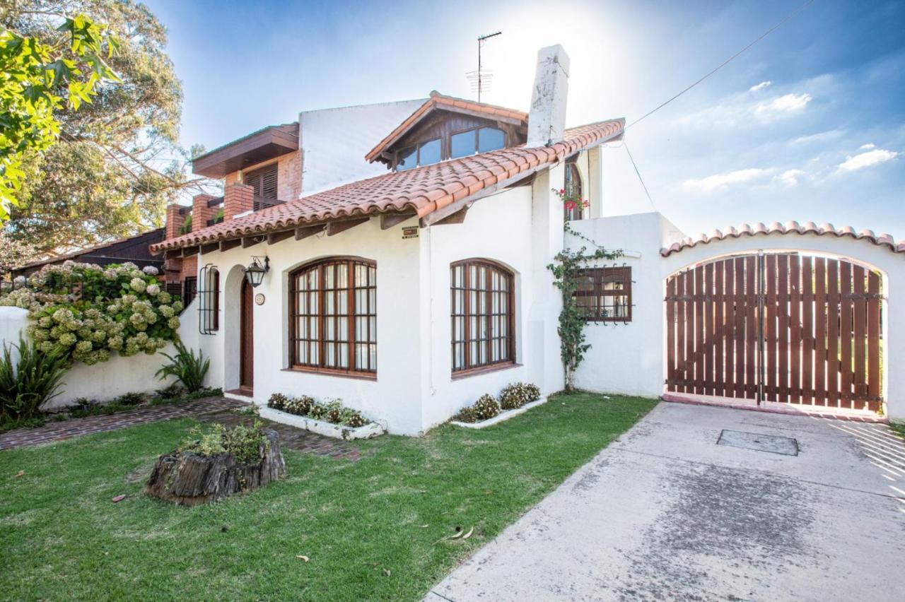 Chalet En Barrio Parque マル・デル・プラタ エクステリア 写真